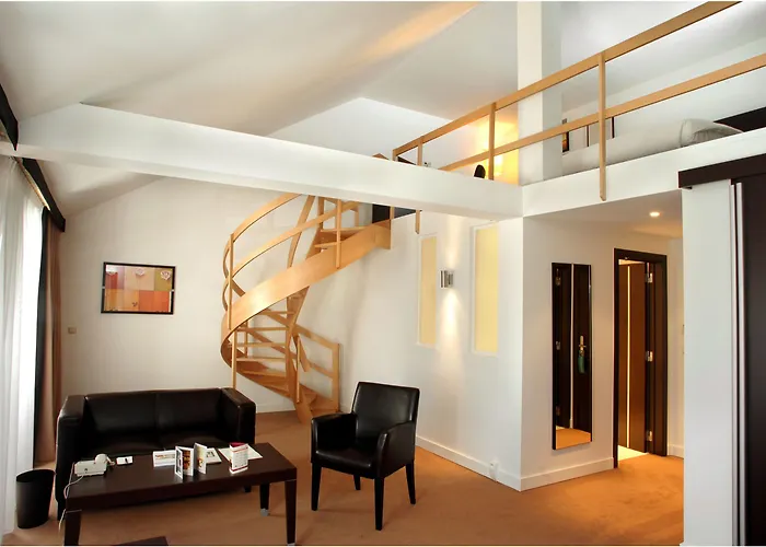 Progress Hotel